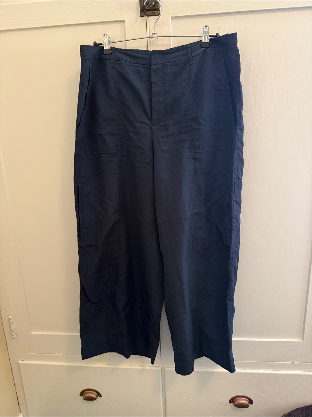 Vince Wide-Leg Pants in Navy